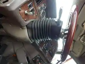 Used 2007 Peterbilt 387 Steering Column (Stock #5082-2)) Part Image
