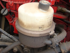 Used 2008 Kenworth T600 Power Steering Reservoir (Stock #5043-16)) Part Image