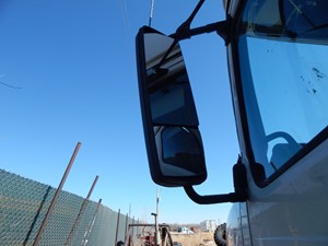 Used 2012 Volvo VNL Door (Stock #5064-25)) Part Image
