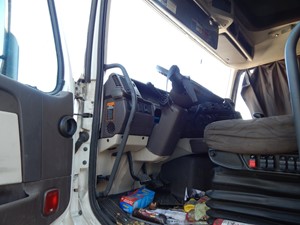 Used 2012 Volvo VNL Seat (Stock #5064-17)) Part Image