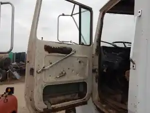Used 1984 Ford 8000 Door (Stock #5108-10)) Part Image