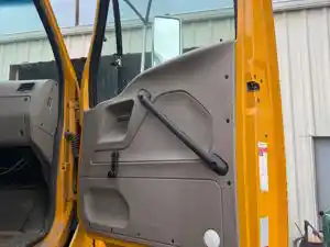 Used 2008 Sterling L9500 Door (Stock #5123-37)) Part Image
