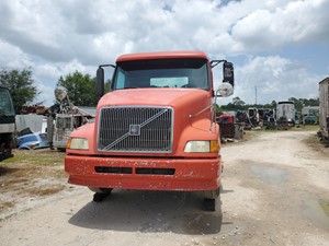 Used 1998 Volvo VN Bumper (Stock #202257)) Part Image