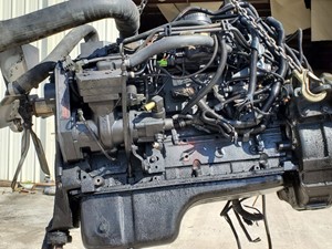 Used 2000 Cummins 5.9L Injector Image