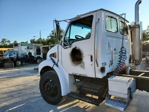 Used 2002 Sterling M7500 ACTERRA Door (Stock #202416)) Part Image