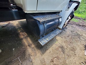 Used 2003 International 4300 Fuel Tank (Stock #202532)) Part Image
