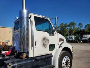 Used 2003 Sterling M7500 ACTERRA Cab (Stock #202427)) Part Image