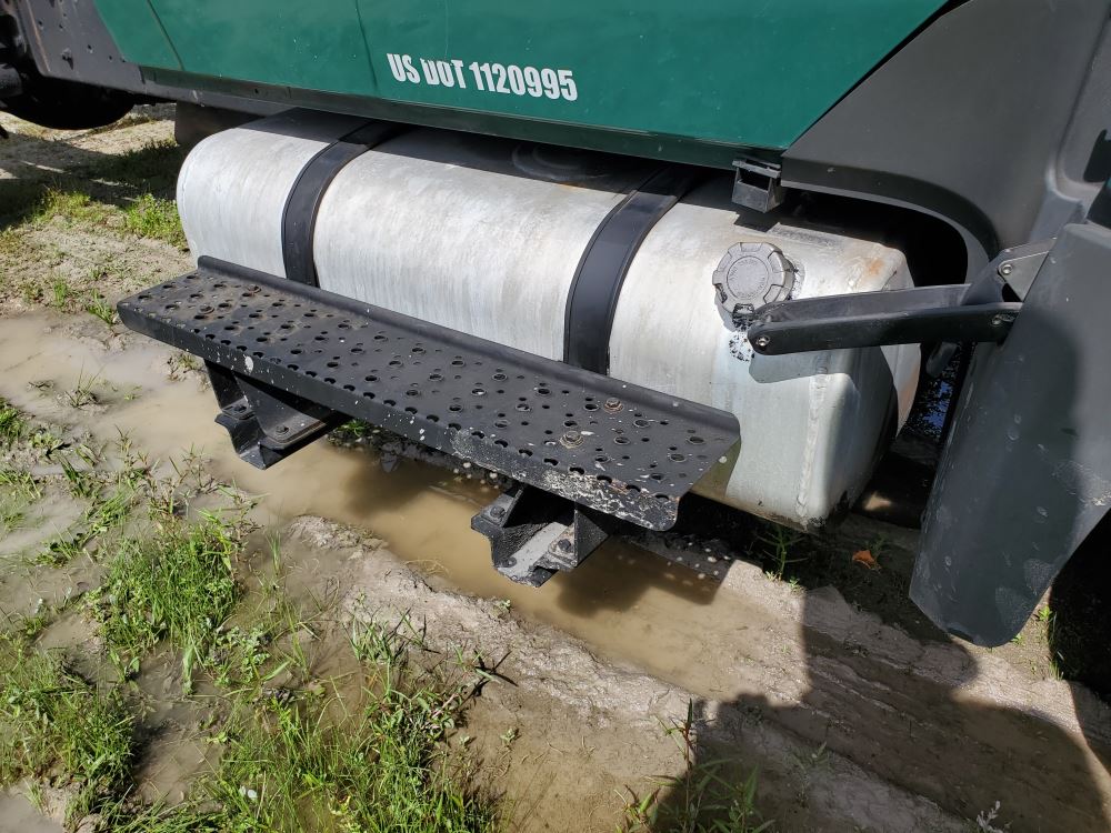 2012 International TERRASTAR (Stock 202283) Fuel Tanks TPI