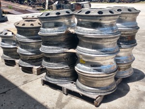 Used 24.5" 24.5" Wheel (Stock #202006)) Part Image