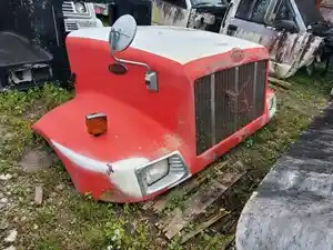 Used 2002 Peterbilt 330 Hood (Stock #202833)) Part Image