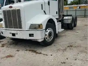 Used 2007 Peterbilt 385 Cab (Stock #202816)) Part Image