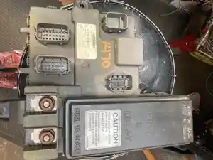 Used 2010 Eaton/Fuller FR016210B Chassis Control Module Image