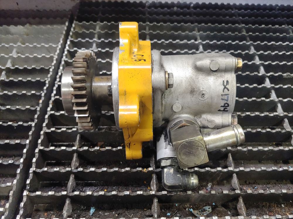 2004 Caterpillar C15 (Stock 2182319649) Steering Pumps TPI