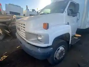 Used 2006 GMC C5500 Hood Image