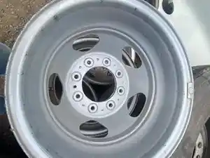 Used 2011 Hub Pilot / Unimount 17" Wheel Image