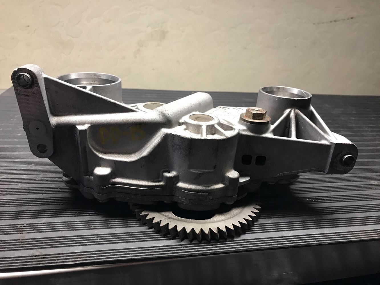 Detroit DD15 (Stock 1345) Oil Pumps TPI