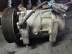 International Navistar (Stock #STP475)  A/C Compressors  TPI