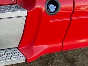 Used 2013 Peterbilt 587 Tank Fairing (Stock #4059370)) Part Image