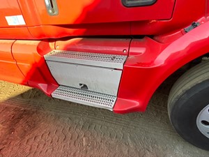 Used 2013 Peterbilt 587 Tool Box (Stock #4059367)) Part Image