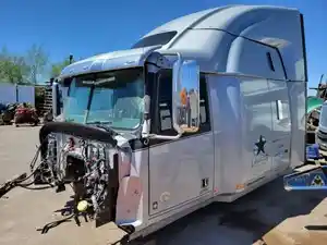 Used 2015 Western Star 5700E Cab Image