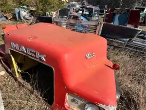 Used 1976 Mack R SERIES Hood Image