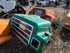 Used 1986 International 1900 Hood (Stock #110)) Part Image