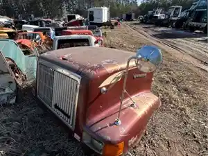 Used 1995 International 9100 Hood Image
