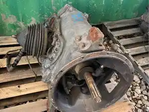 Used Mack T309L Transmission Assy (Stock #2658)) Part Image