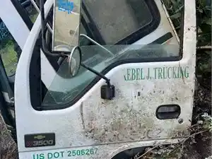 Used Universal Chevrolet W3500 Door (Stock #2592)) Part Image