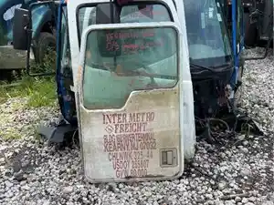 Used Universal Kenworth T800 Door (Stock #2538)) Part Image