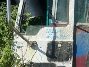Used Universal Mack CV713 Granite Door (Stock #2610)) Part Image