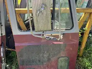 Used Universal Mack CX VISION Door Image