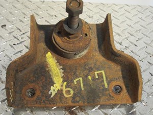 Used 1983 FORD L8000 Engine Mount (Stock #1032238)) Part Image