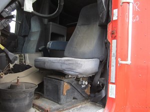 Used 1997 FREIGHTLINER FLD120 Cab (Stock #1041136)) Part Image