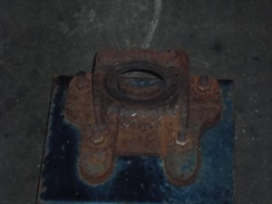 Used 1998 GMC C6500 Engine Mount (Stock #1067135)) Part Image