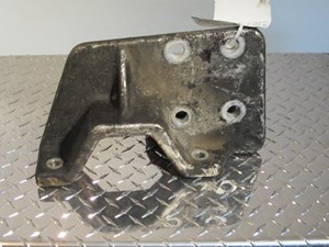 Used 1999 STERLING A9513 Engine Mount (Stock #1030847)) Part Image