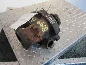 Used 2000 FREIGHTLINER Oil Pump (Stock #1028771)) Part Image