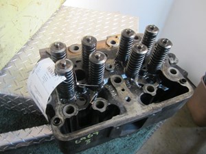 Used 2000 VOLVO Head (Stock #1038337)) Part Image