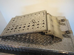 Used 2001 FREIGHTLINER CENTURY CLASS 120 Step (Stock #1033275)) Part Image