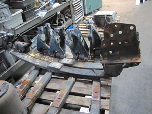 Used 2001 FREIGHTLINER FLD120 Spring, Front Leaf (Stock #1035598)) Part Image