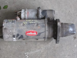 Used 2001 FREIGHTLINER Starter Image