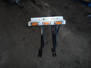 Used 2001 MACK CX613 VISION Step (Stock #1065487)) Part Image