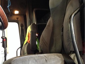 Used 2010 PETERBILT 387 Cab Image