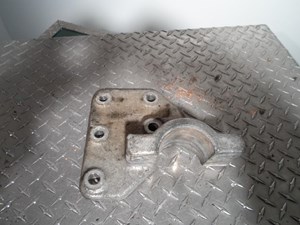 Used Engine Mount Image