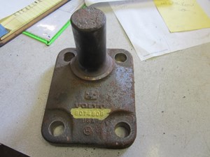 Used Engine Mount (Stock #1051640)) Part Image
