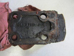 Used Engine Mount (Stock #1051026)) Part Image