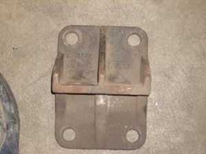 Used Engine Mount (Stock #1030155)) Part Image