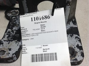 Used Engine Mount (Stock #1101686)) Part Image
