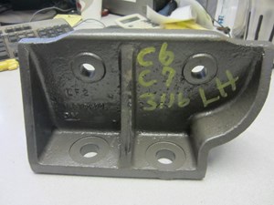 Used Engine Mount (Stock #1051609)) Part Image