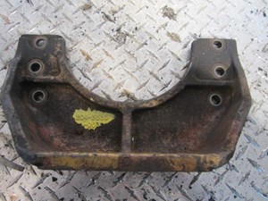 Used Engine Mount (Stock #1033936)) Part Image